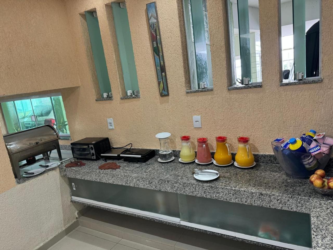 Hotel Aconchego Da Vila Сакуарема Екстер'єр фото